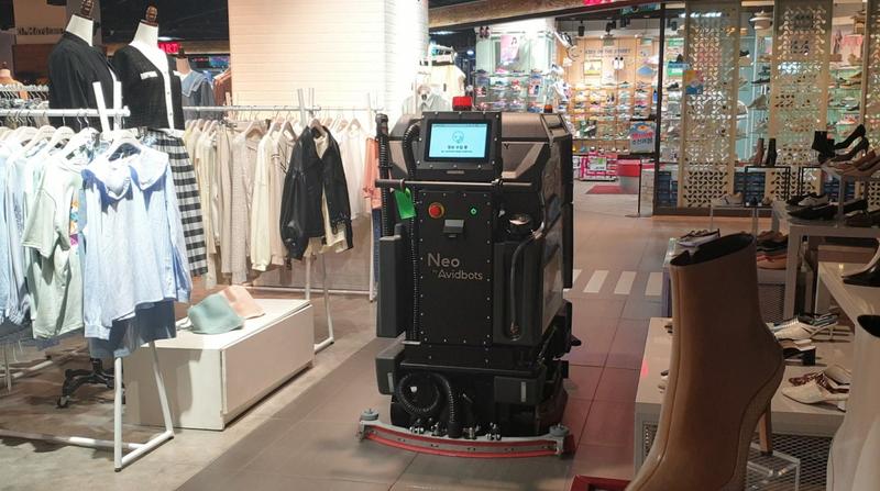 Avidbots Neo 2를 활용한 현대백화점디큐브시티 청소