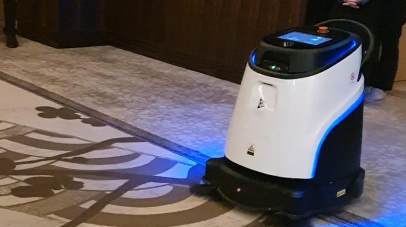 Ecobot Sweep 40을 활용한 롯데호텔 카페트 청소