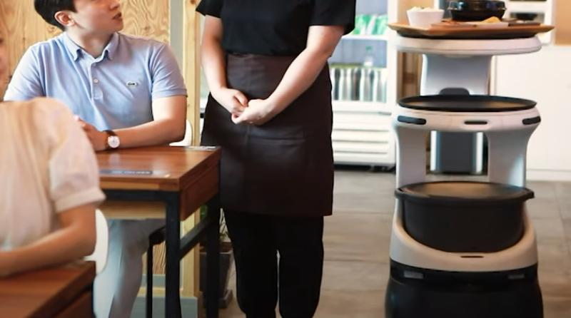 KT AI 서빙로봇 전주 1964 금이정 편