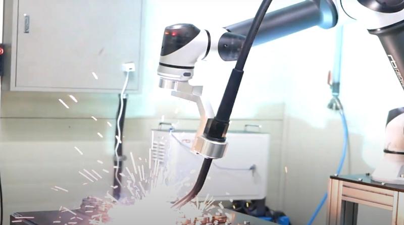 레인보우 RB-5 활용한 아크(ARC) 용접