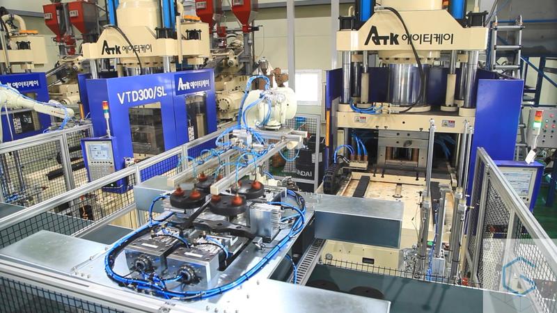 가와사키 RS020N을 활용한 플라스틱과 산화철 혼합물 사출 자동화