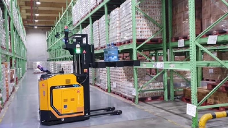 운영 비용을 줄이고 생산성을 높인 자율주행 무인지게차