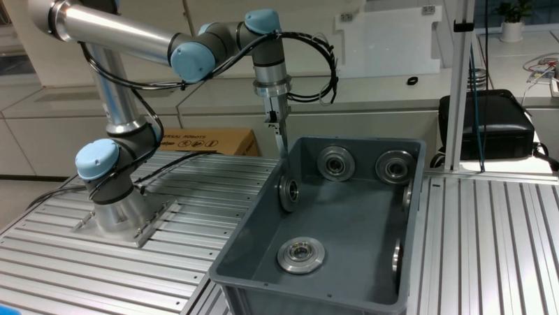 UR5e와 딥러닝을 활용한 자동차 부품 빈피킹