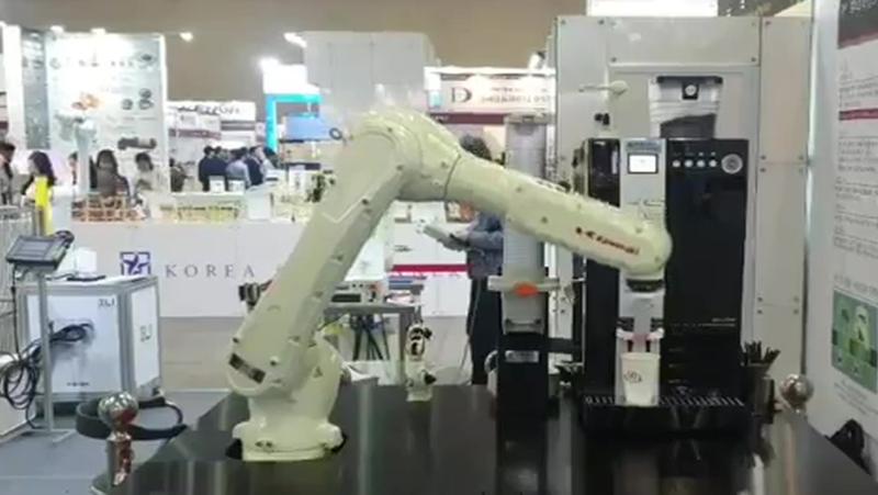 KAWASAKI RS007L 로봇을 활용한 커피 머신 로봇 썸네일