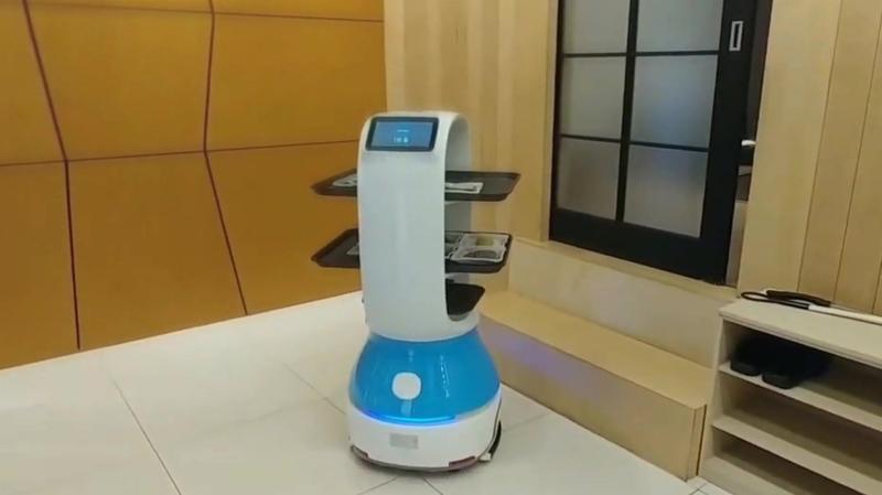 Keenon T1 로봇을 활용한 한담 민물장어 서빙