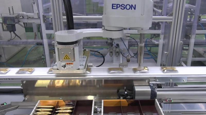 엡손 G3 스카라 로봇 2대를 활용한 과자 패킹