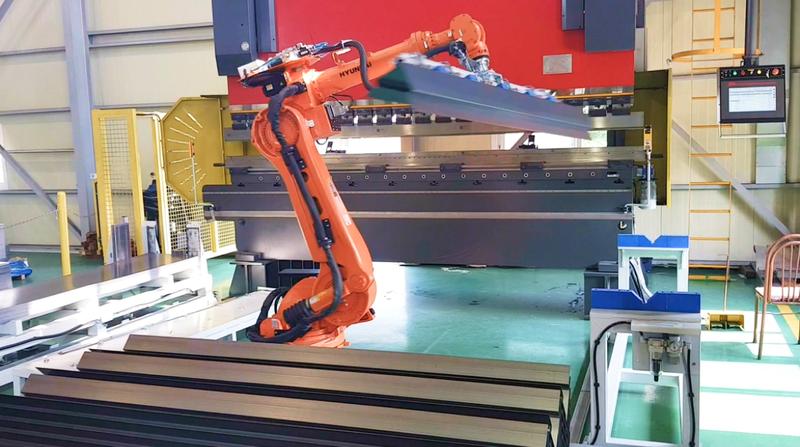 현대로보틱스 HS220을 활용한 강판 절곡