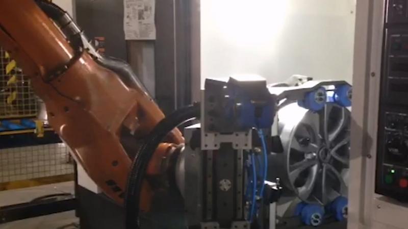 ABB IRB 6640을 활용한 자동차 휠 가공 보조