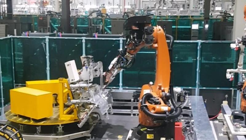 KUKA KR120을 활용한 자동차 부품 알루미늄 스폿용접