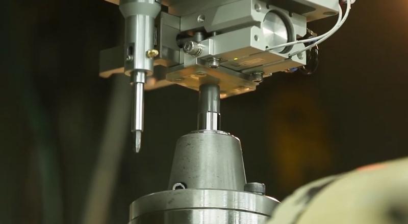 두산 M1013을 활용한 머시닝센터 엔드밀 가공 작업 보조