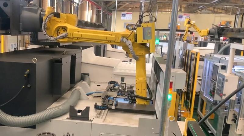 화낙 로봇을 활용한 두산 터닝센터 차동장치 케이스 가공 보조