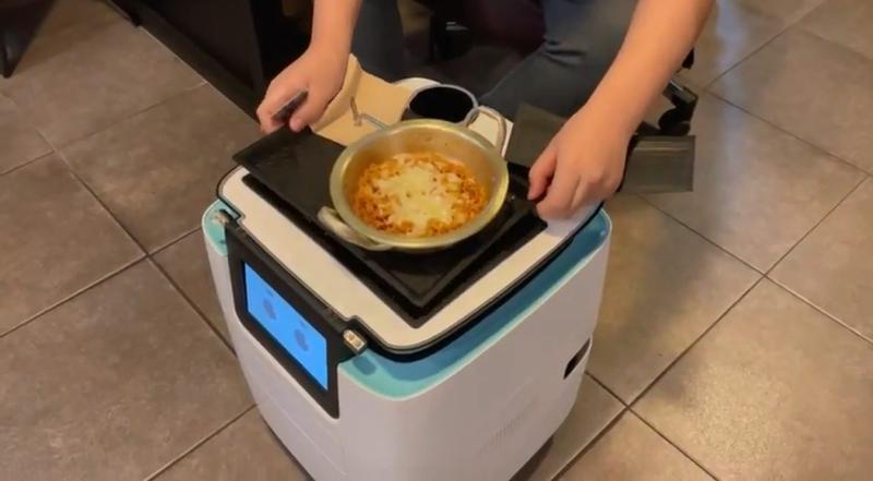 모바일 로봇을 이용한 PC방 서빙 (포머 FORMER 로봇)