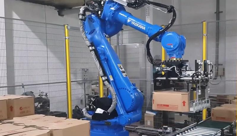 야스카와 로봇을 활용한 20kg 음료박스 팔레타이징