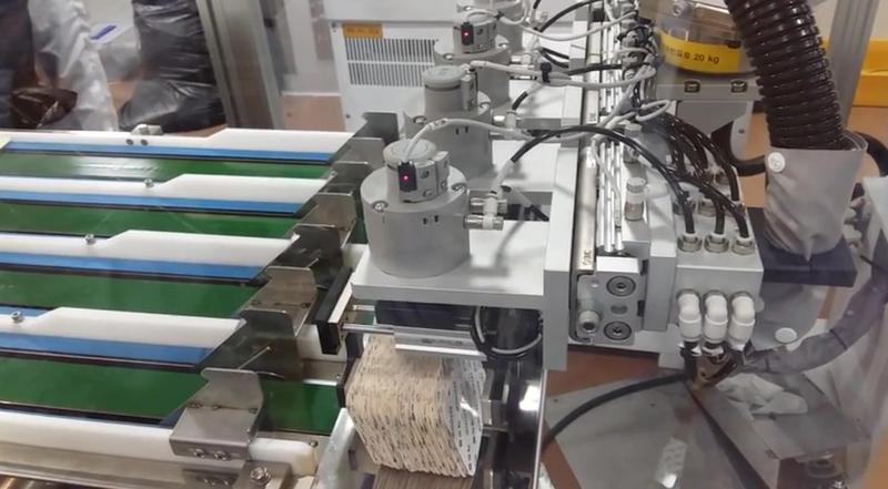 야스카와 로봇을 활용한 파스 정렬 및 이송작업