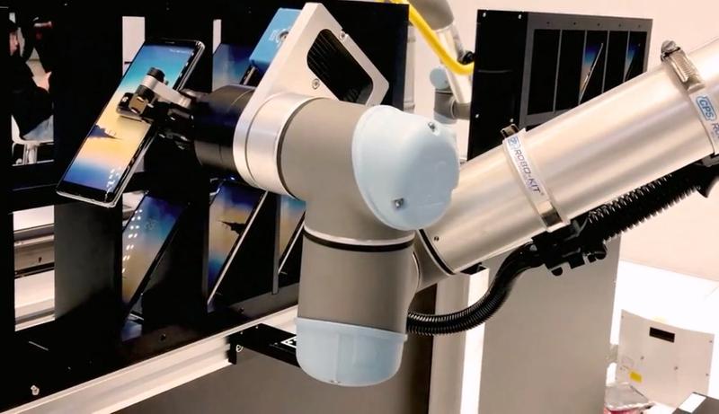 테크플로어 모바일 매니퓰레이터(M6X)를 활용한 핸드폰 이송